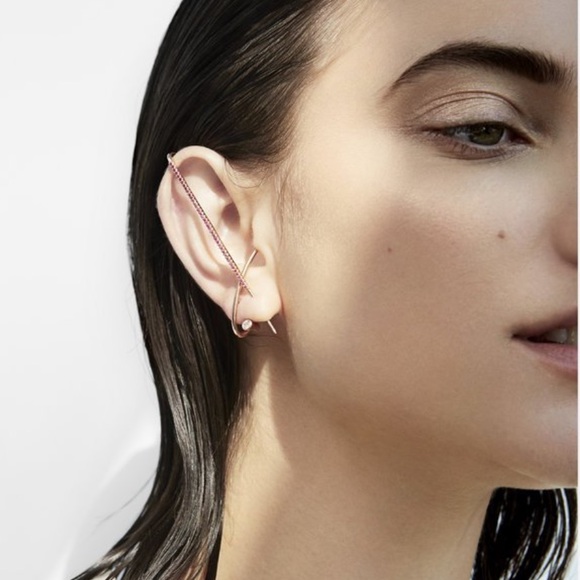 Gold Threader Earring - Picture 4 of 4